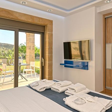 Larimar Luxury Sea View Villa Kíssamos Esterno foto