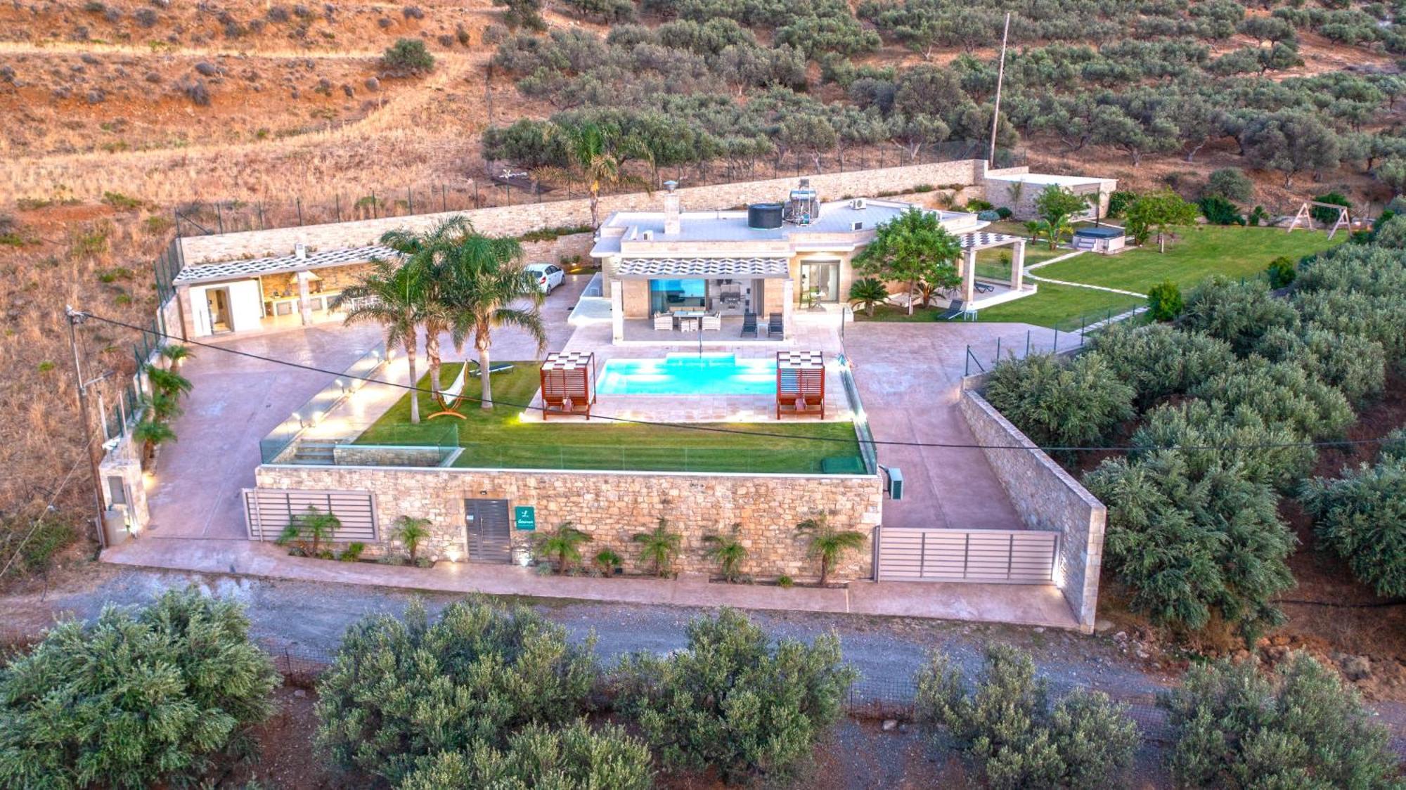 Larimar Luxury Sea View Villa Kíssamos Esterno foto